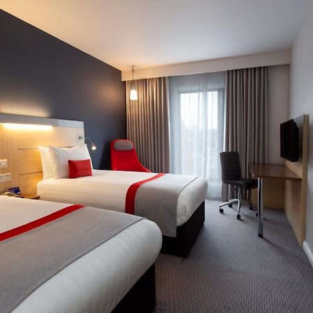 Holiday Inn Express Cheltenham Town Centre By Ihg Exterior foto